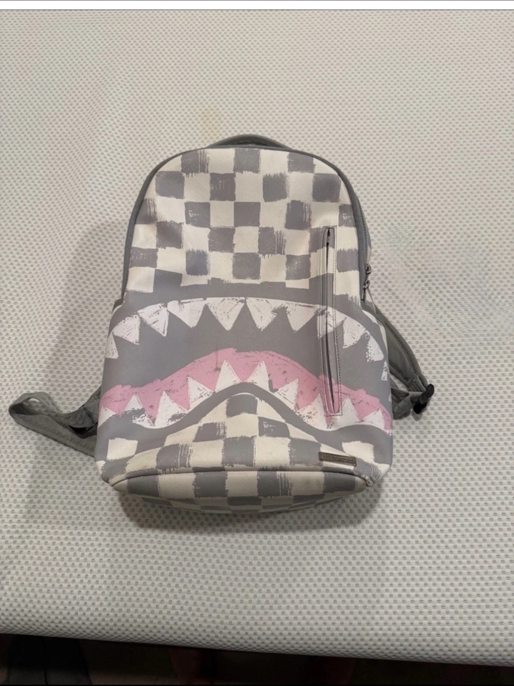 Sorayground Vanquish Shark-Print Limited edition Backpack